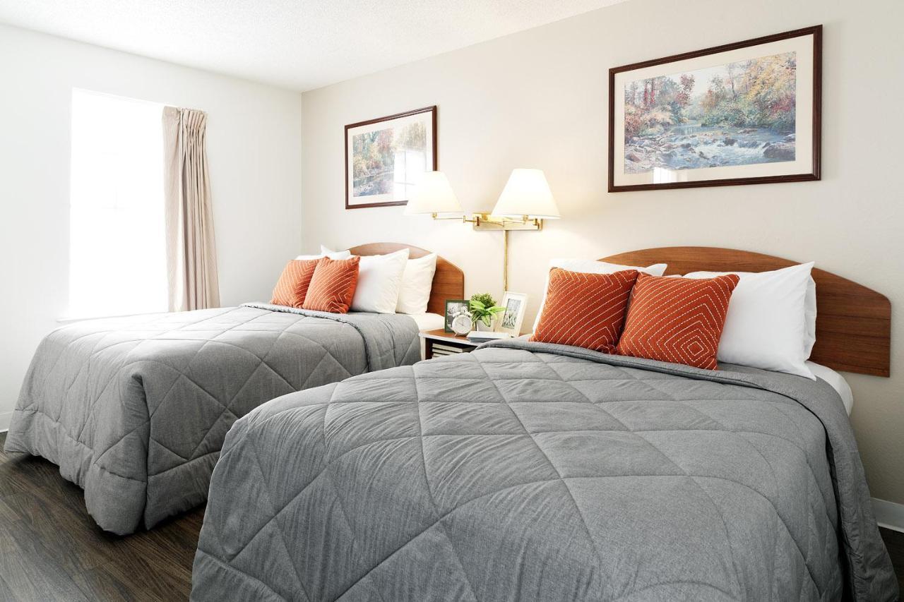 Intown Suites Extended Stay Greensboro Nc - Airport Eksteriør bilde