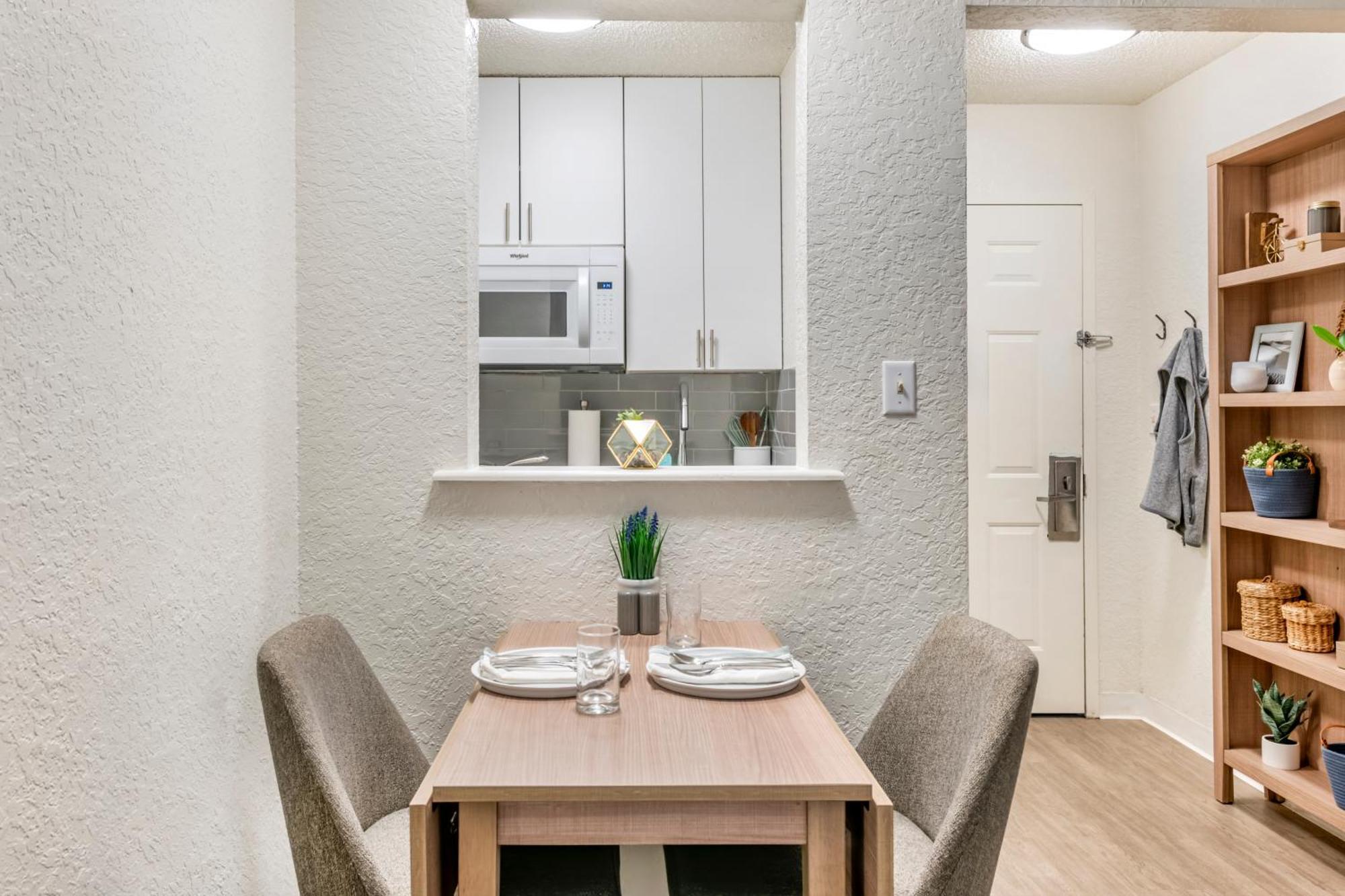 Intown Suites Extended Stay Greensboro Nc - Airport Eksteriør bilde